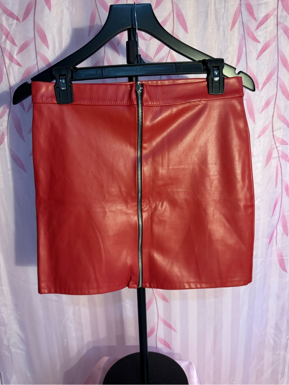 Source Unknown Red Faux Leather Zip-Front Mini Skirt